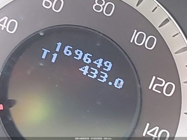 Volvo S80 3.2 Image 2