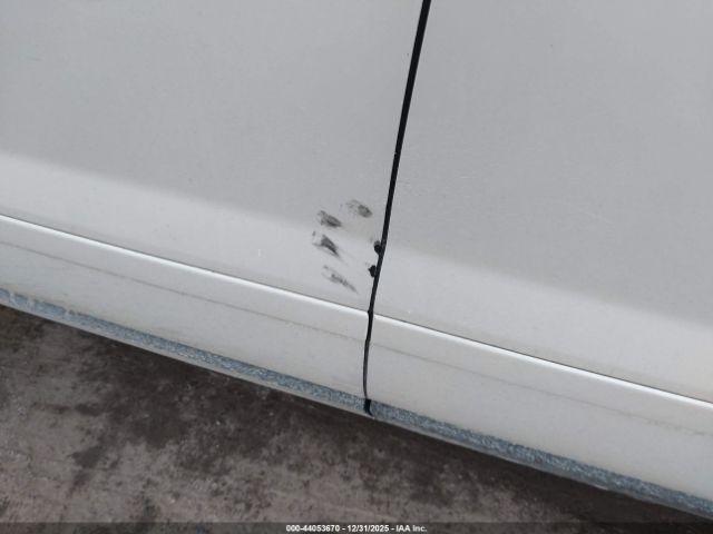 Saturn Outlook Xr Image 12