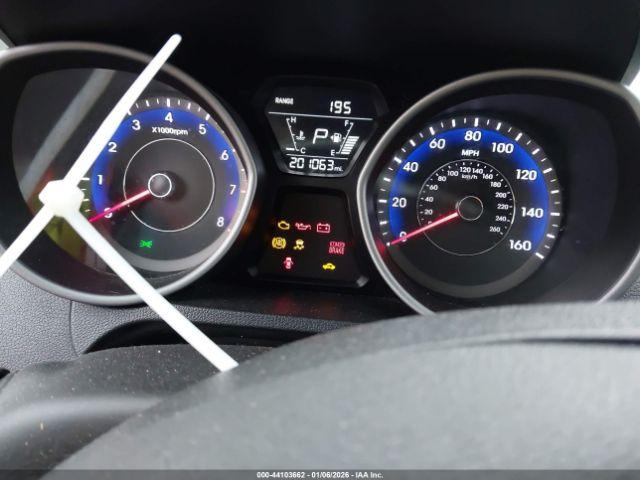 Hyundai ELANTRA Value Edition Image 11