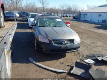  Salvage Nissan Altima
