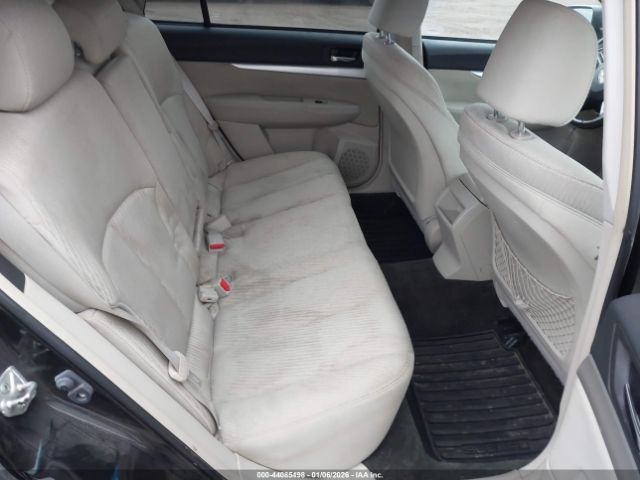Subaru Outback 2.5i Premium Image 10