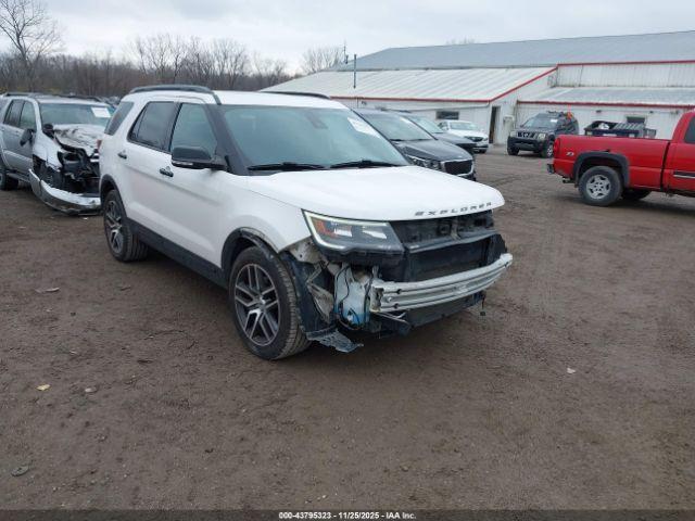  Salvage Ford Explorer
