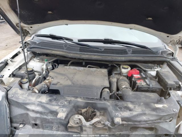 Ford Explorer Sport Image 18