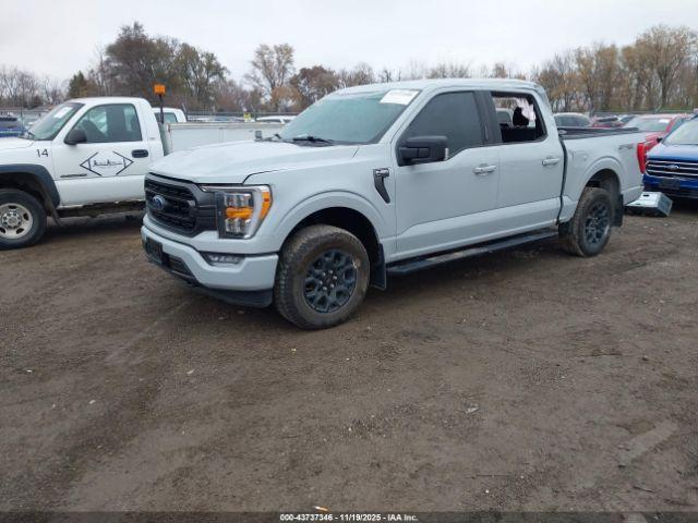 Ford F-150 Xlt Image 5