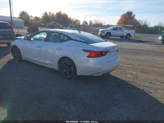 Nissan Maxima 3.5 Platinum Image 2