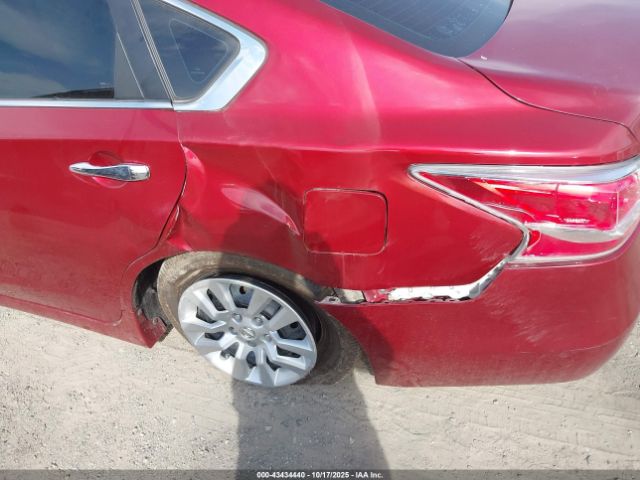 Nissan Altima Image 4