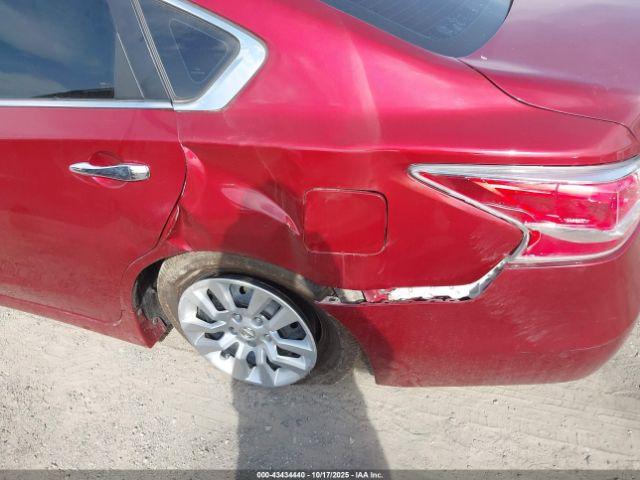 Nissan Altima Image 4