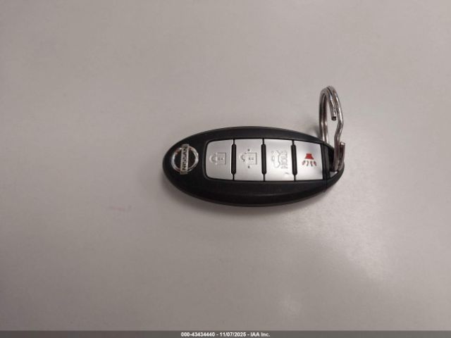 Nissan Altima Image 12