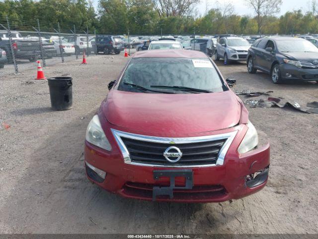 Nissan Altima Image 14