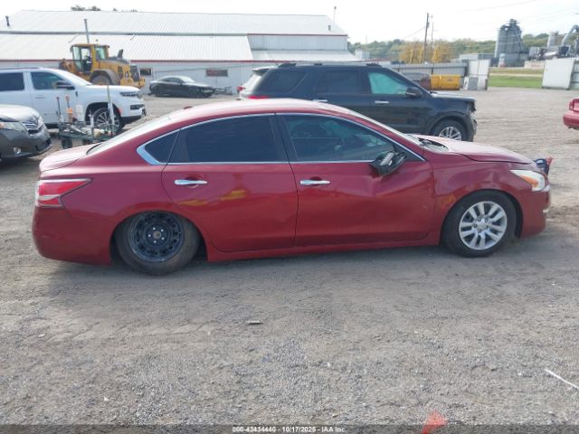 Nissan Altima Image 17