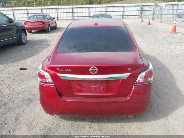 Nissan Altima Image 5